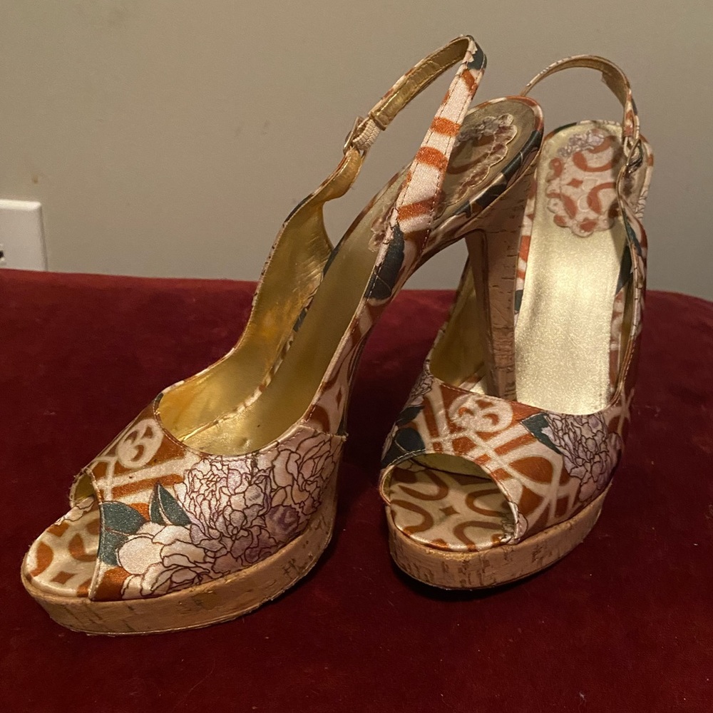 Aldo Nude Tan cork Heel Peep-Toe Pump